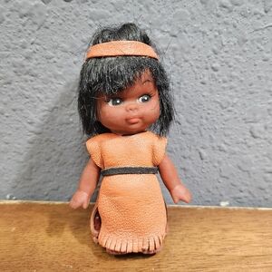 Vintage Carlson Dolls Native American Indian Doll 3.5" Sleepy Eyes Leather Outfi